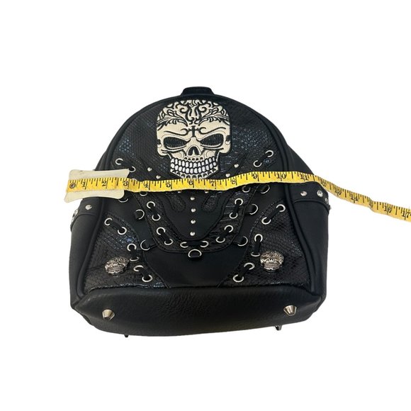 (7-202) Brand New with Tag - Black Embroidered Skull Backpack - Picture 8 of 13